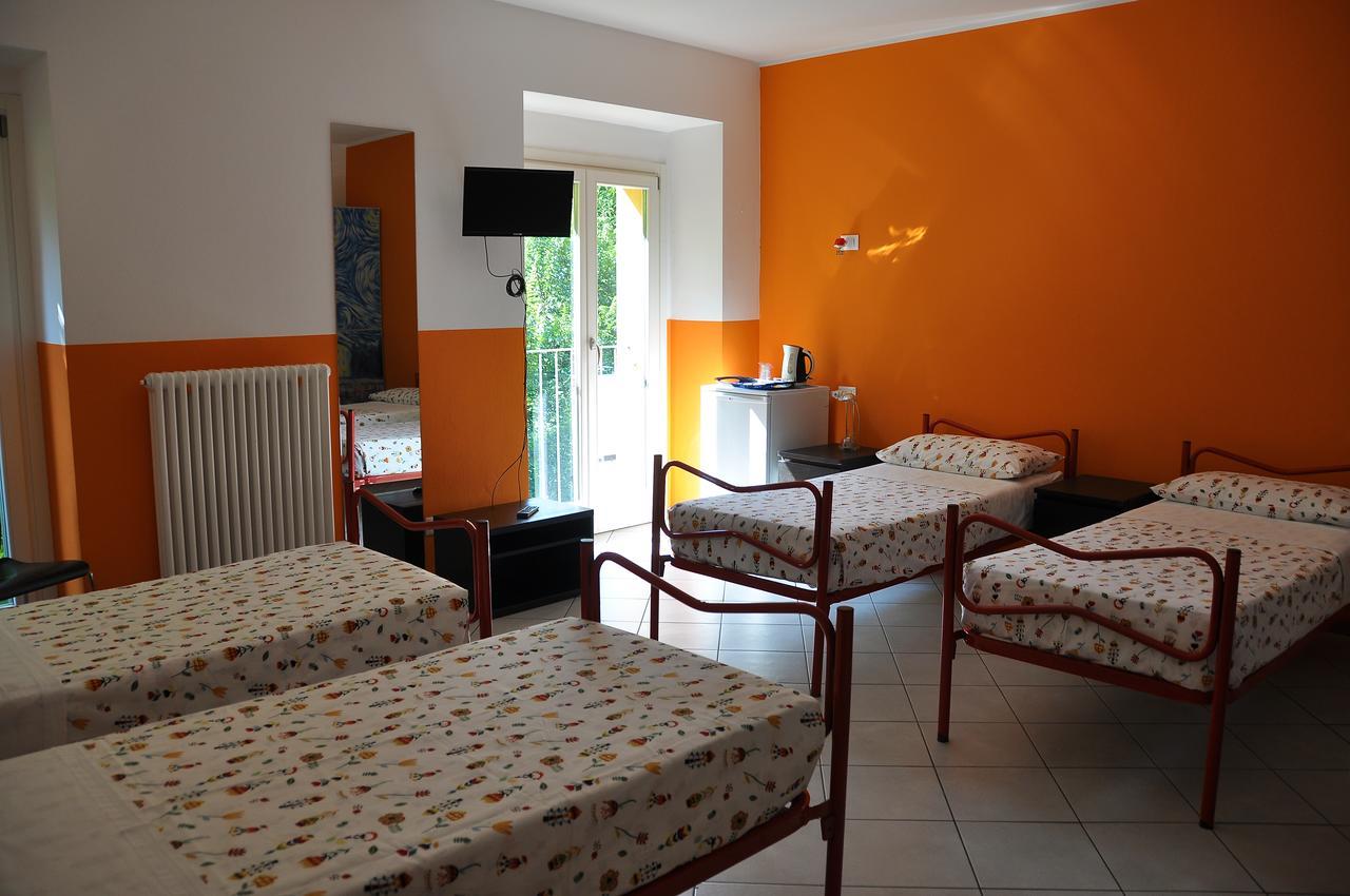 Ostello Residenza Molinatto Oggiono Exterior foto